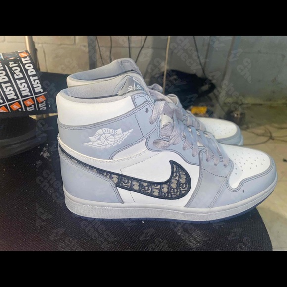 Dior Jordan 1 main image 4